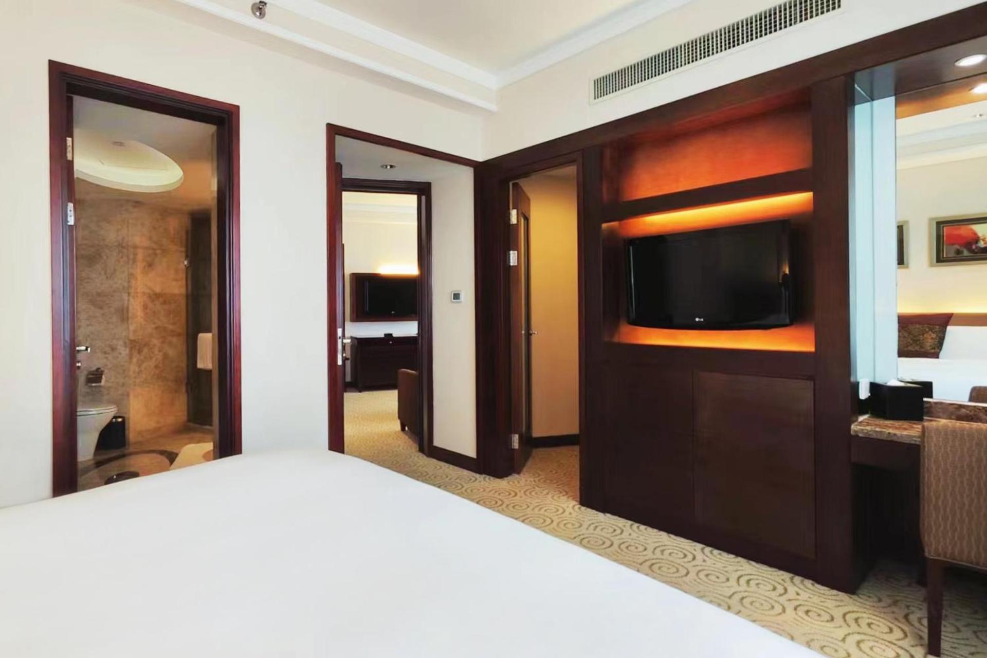 Millennium Hotel Chengdu - Close To Wuhou Shrine And Chengdu South Railway Station,Fluent English Service חדר תמונה